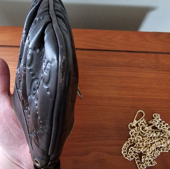 Authentic Gucci - Picture 7 of 13